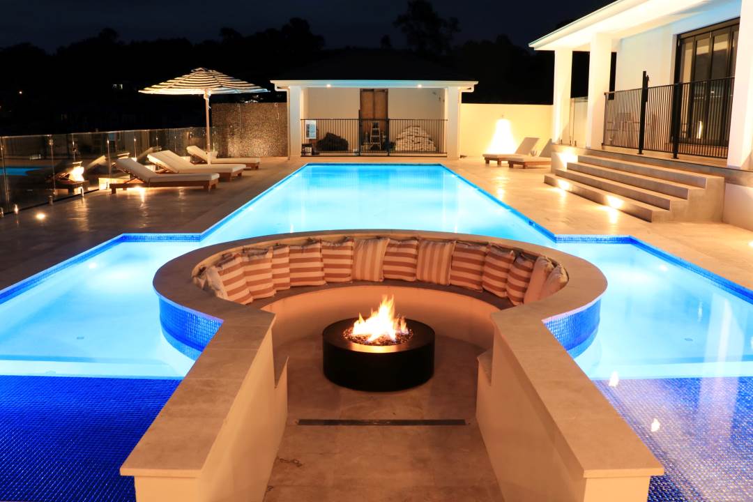 Endeavour_Pools Fire Sydney